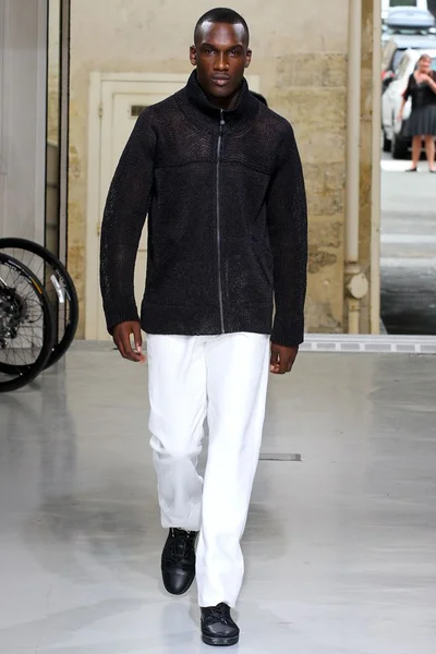Look 14